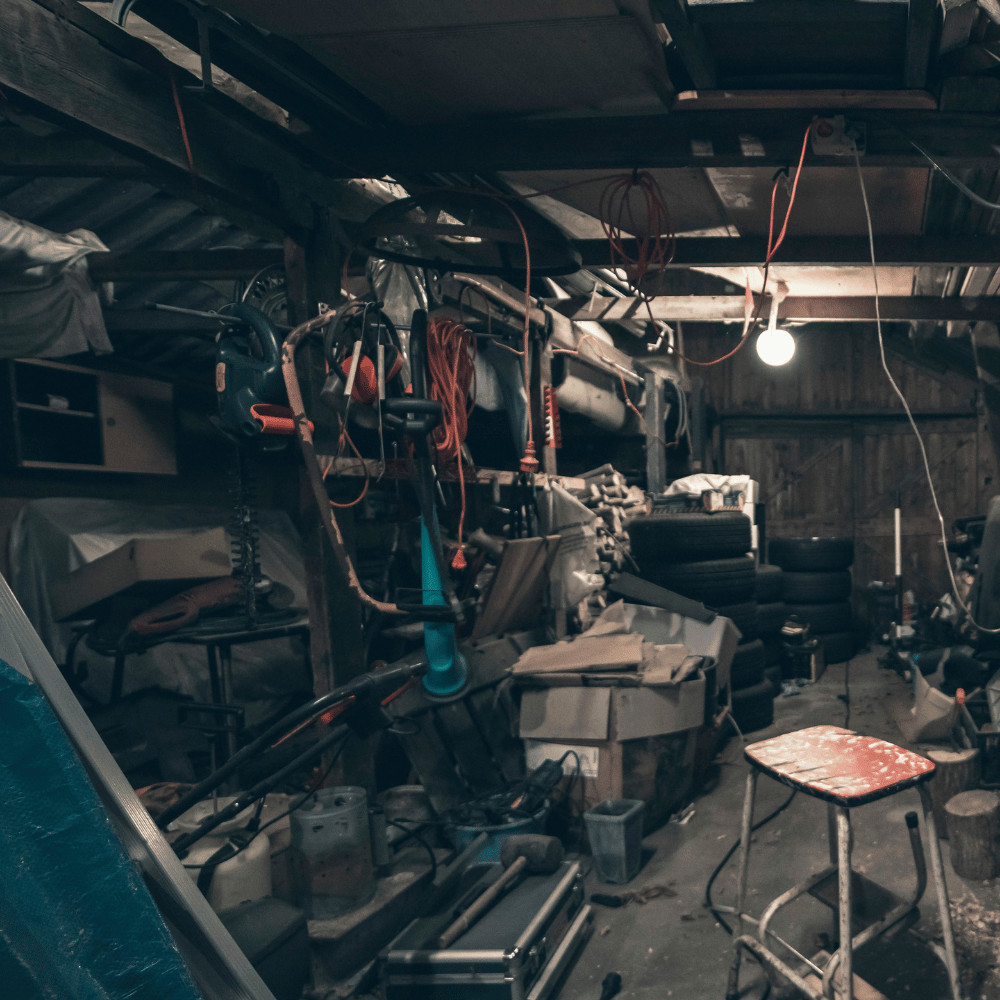 A barn ready for junk removal services.